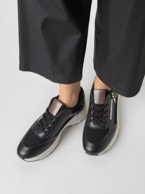 Sneakersy na koturnie MCBRIDE BLACK