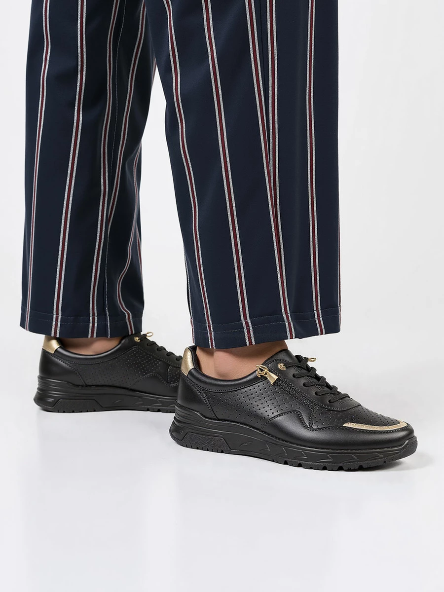 Damskie Sneakersy AVERIA BLACK – Elegancja i Komfort na Co Dzień