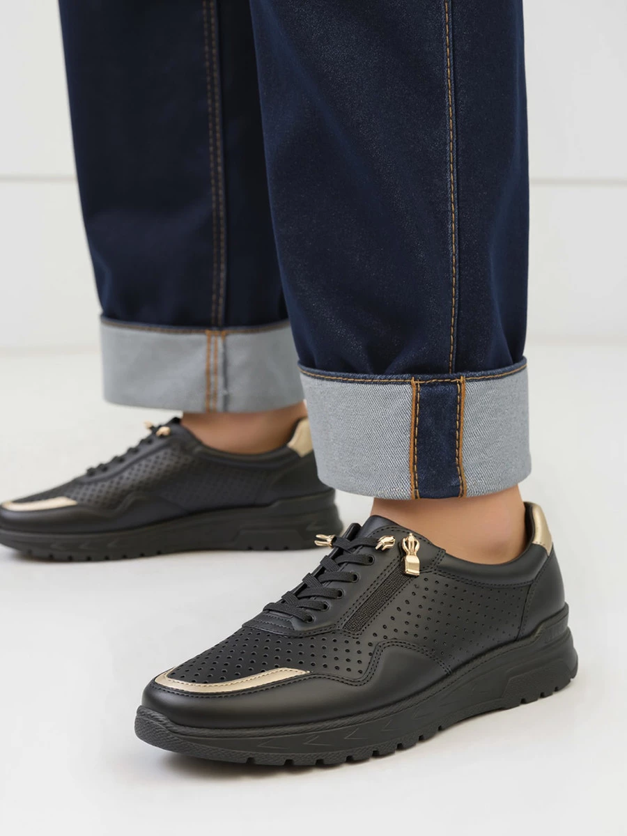 Damskie Sneakersy AVERIA BLACK – Elegancja i Komfort na Co Dzień