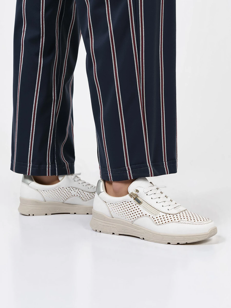 Damskie Sneakersy AVERIA WHITE – Komfort i Elegancja na Każdy Dzień