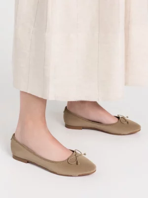 Damskie Baleriny BELLA KHAKI – Naturalny Minimalizm z Wyrafinowanym Akcentem