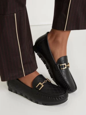 Damskie Mokasyny LIA BLACK – Ażurowy Wzór i Elegancki Akcent