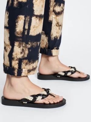 Damskie Klapki PEARLSTEP BLACK