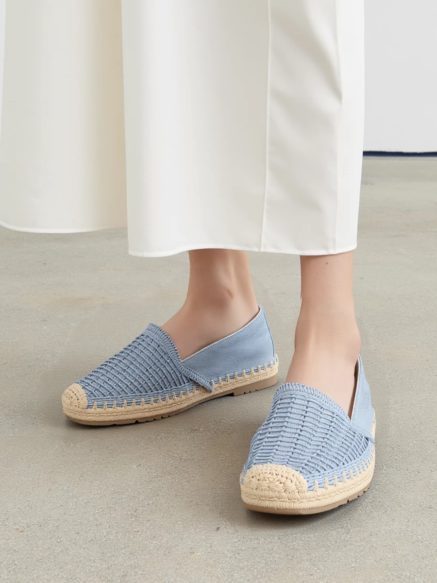 Espadryle damskie z plecioną cholewką w kolorze Jeans