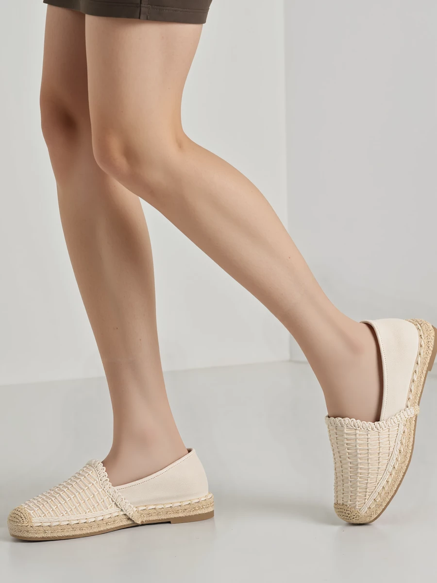 Klapki damskie eleganckie w kolorze Beige