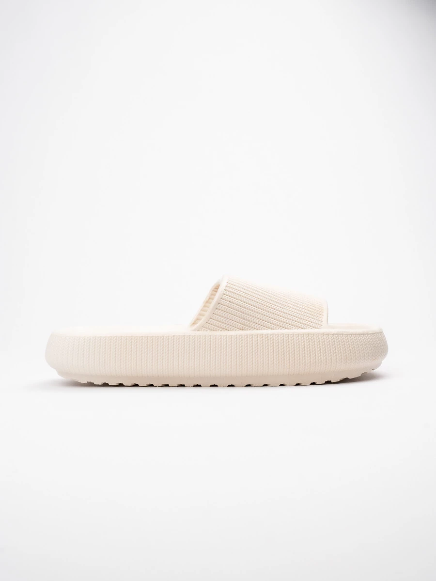 Klapki Otylia Beige