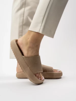 Damskie Klapki SOFIA BROWN