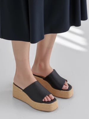 Damskie Klapki Elle BLACK