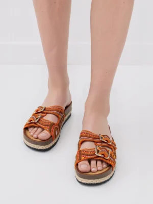 Klapki na koturnie damskie z koralikami w kolorze Orange