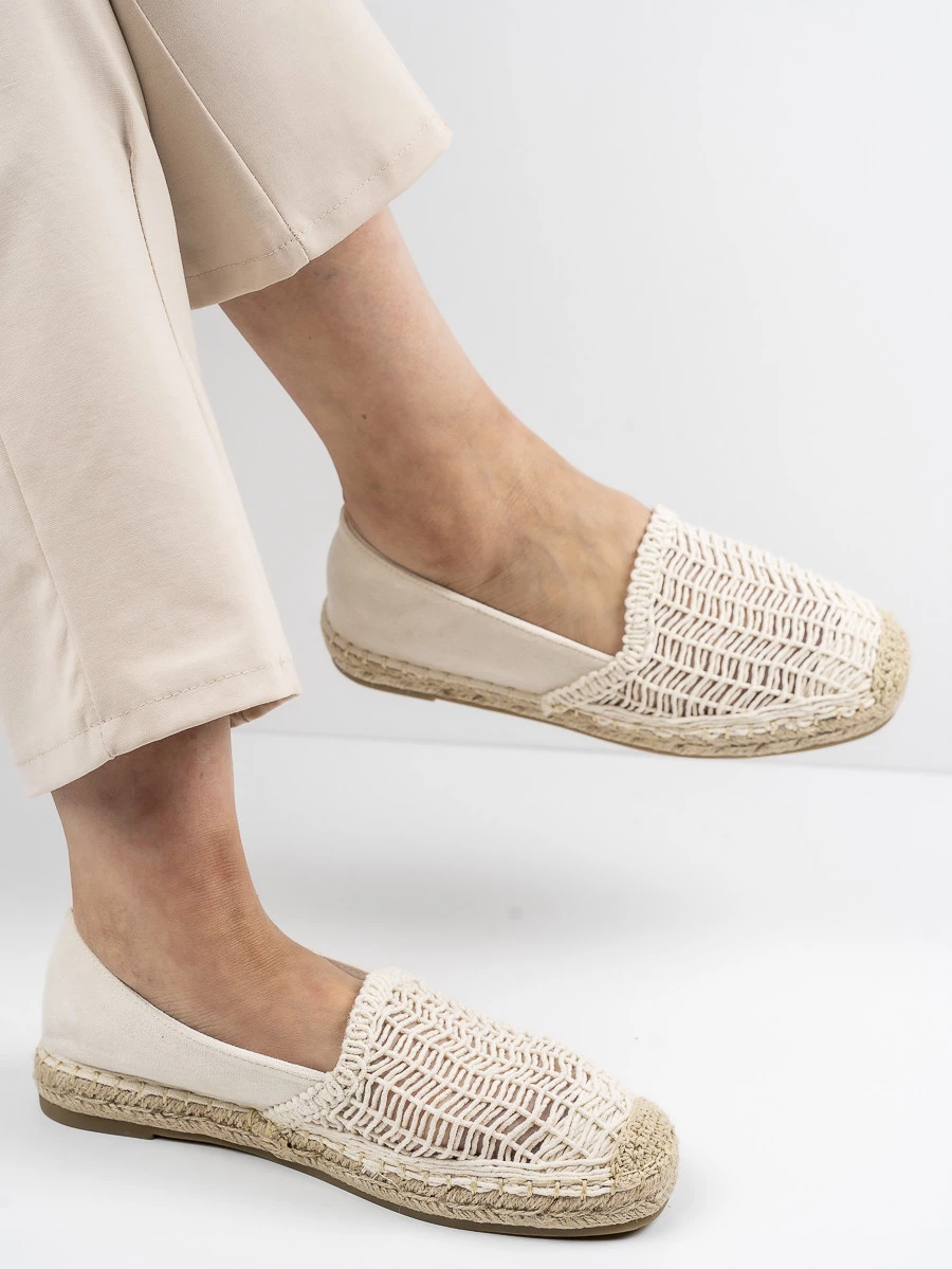 Modne espadryle damskie w kolorze Beige