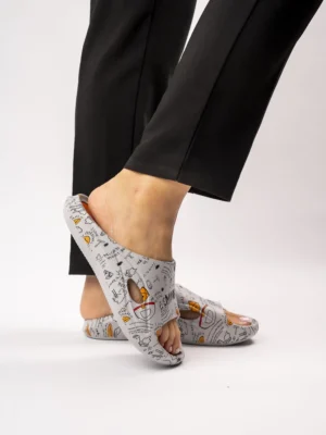 Klapki Graficzne Szary