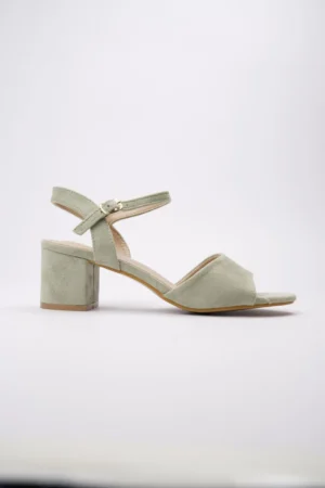 Klapki na koturnie z błyszczącymi klamrami w kolorze Green