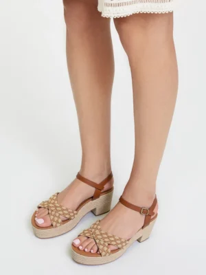 Klapki Eleganzio Camel