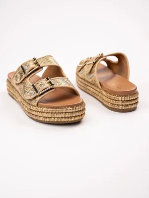 Klapki na koturnie z podwójną klamrą w kolorze Gold