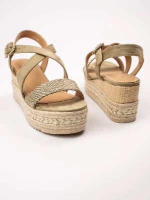 Sandały na koturnie z plecionką w kolorze Green