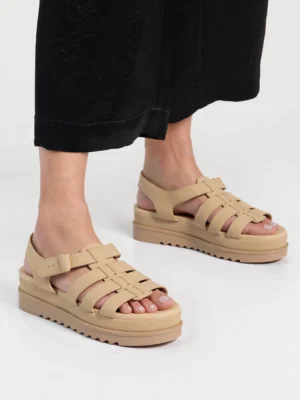 Sandały na koturnie z paskami w kolorze Khaki