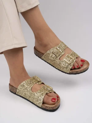 Klapki na koturnie z brokatowymi klamrami w kolorze Gold