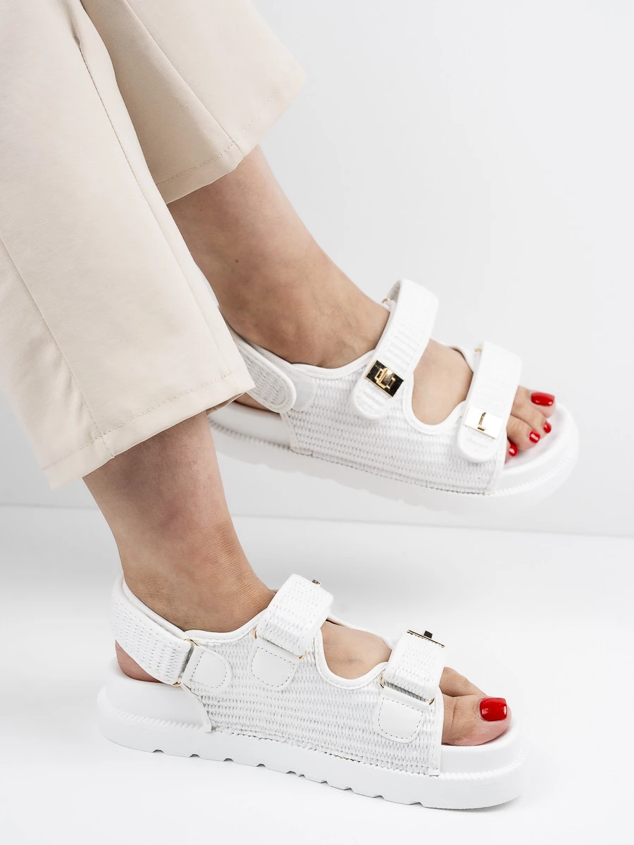 Modne Sandały damskie w kolorze White