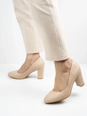 Modne czółenka damskie w kolorze Apricot