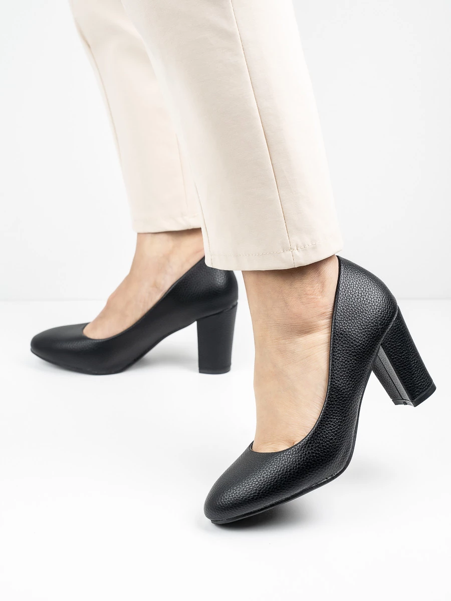 Modne czółenka damskie w kolorze Black