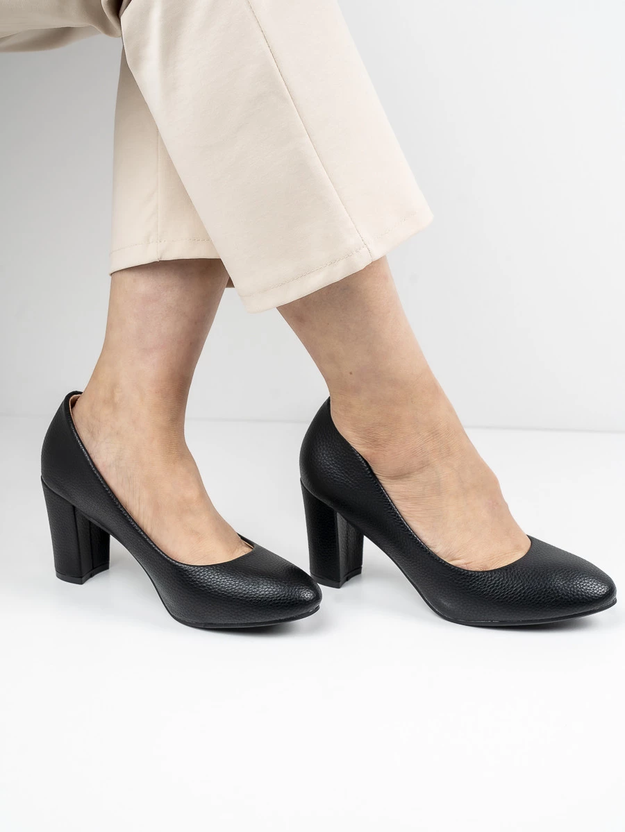 Modne czółenka damskie w kolorze Black