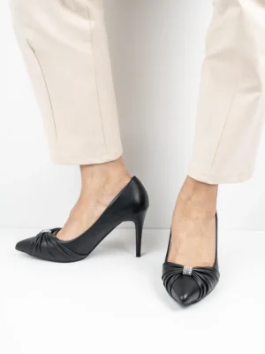 Modne Szpilki damskie w kolorze Black.