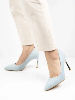 Modne czółenka w kolorze CowboyWhite