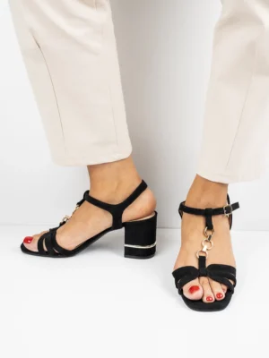 Modne sandały damskie na obcasie w kolorze Black