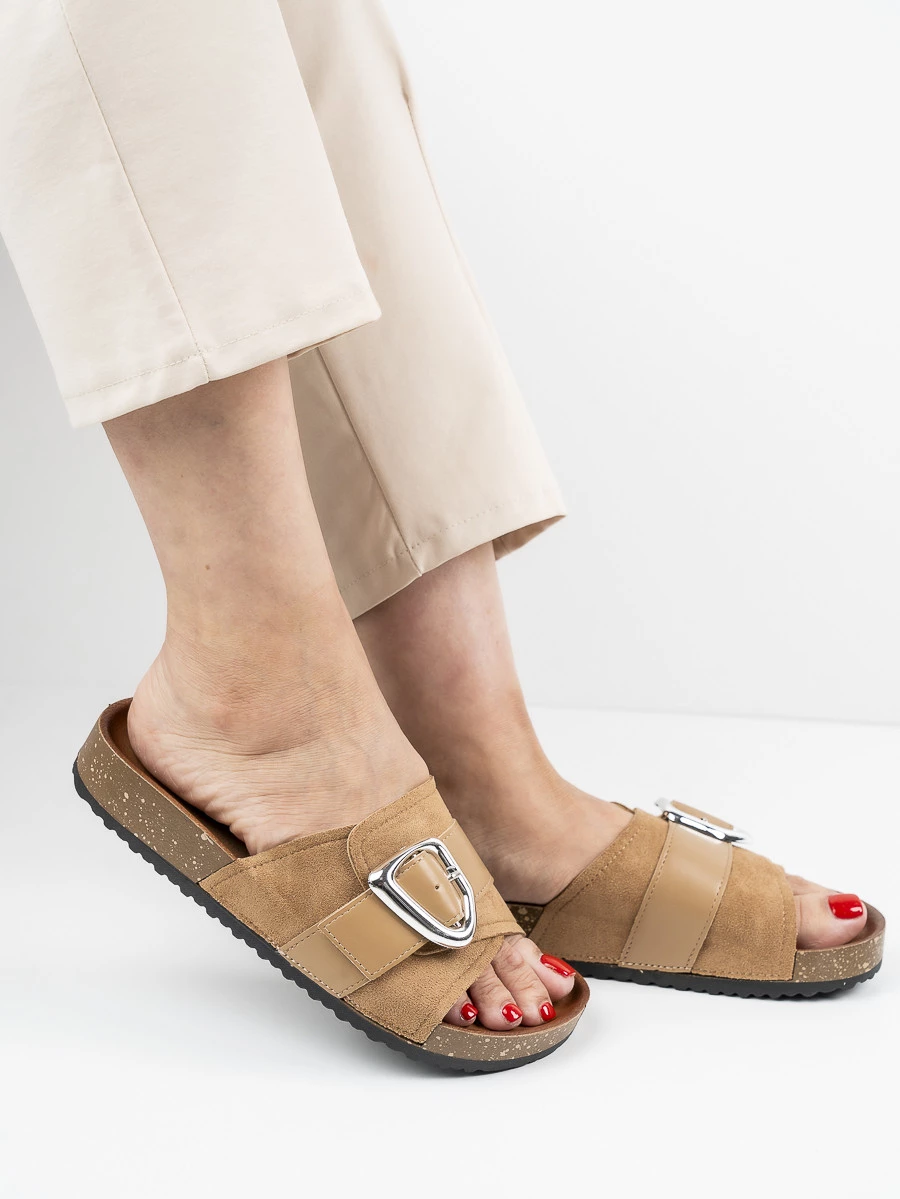 Modne klapki damskie w kolorze Khaki