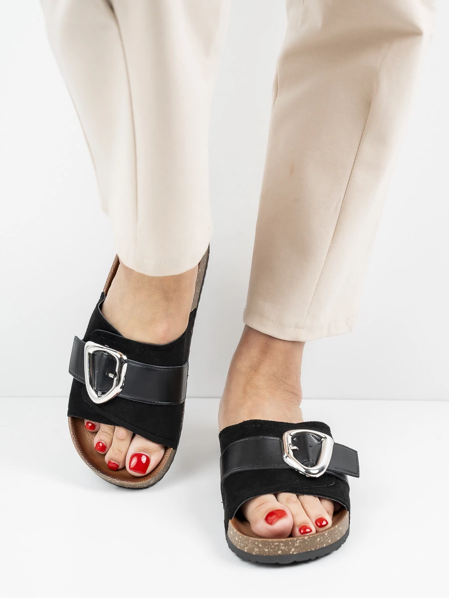 Modne Klapki damskie w kolorze Black