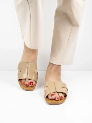 Modne Klapki damskie w kolorze Khaki