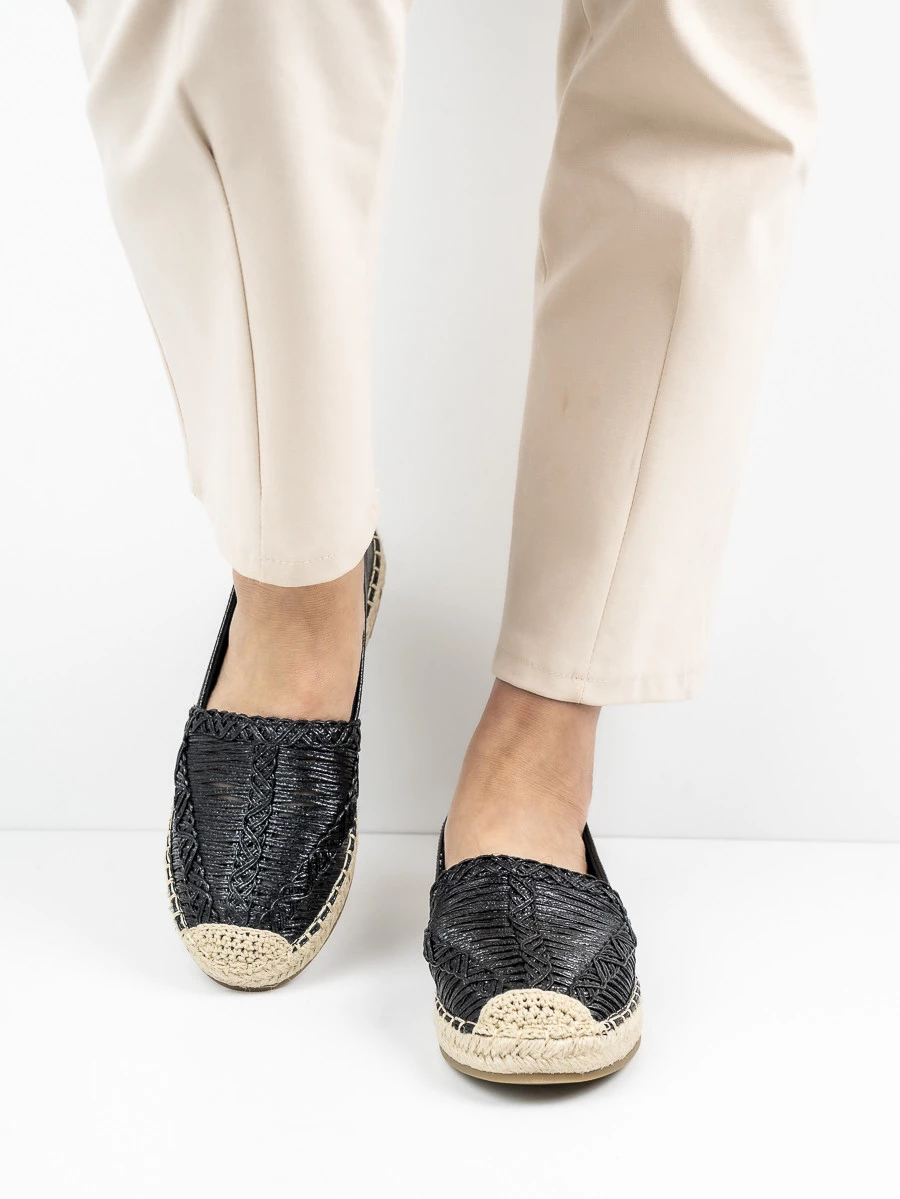 Modne espadryle damskie w kolorze Black