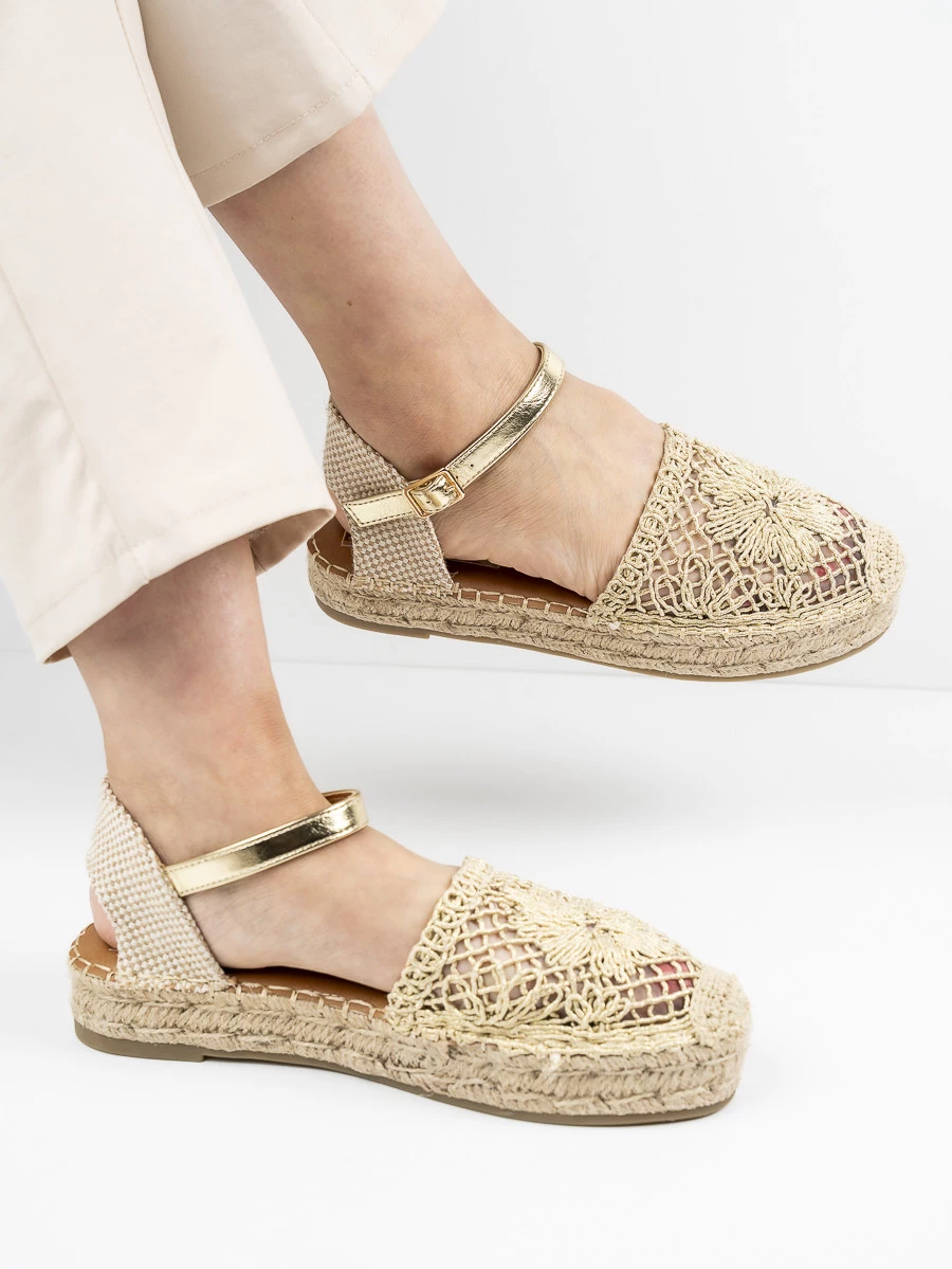Modne espadryle damskie w kolorze Gold