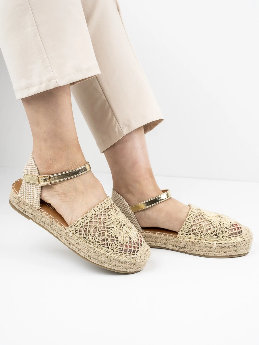 Modne espadryle damskie w kolorze Gold