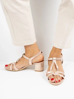 Modne sandały damskie w kolorze Champagne
