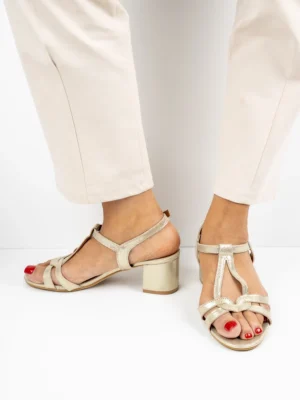 Modne sandały damskie w kolorze Gold