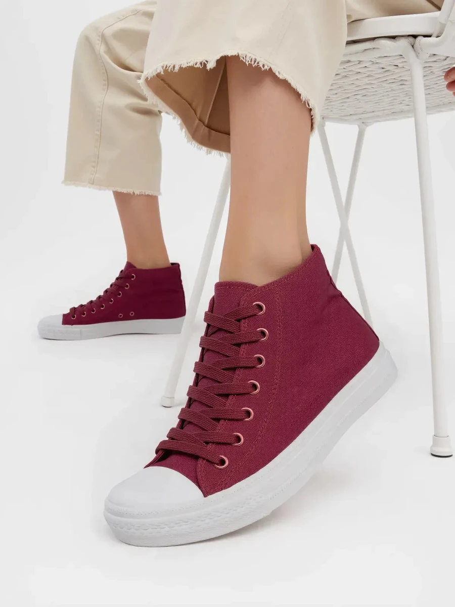 Espadryle damskie z kwiatowym wzorem i plecionką w kolorze Verde