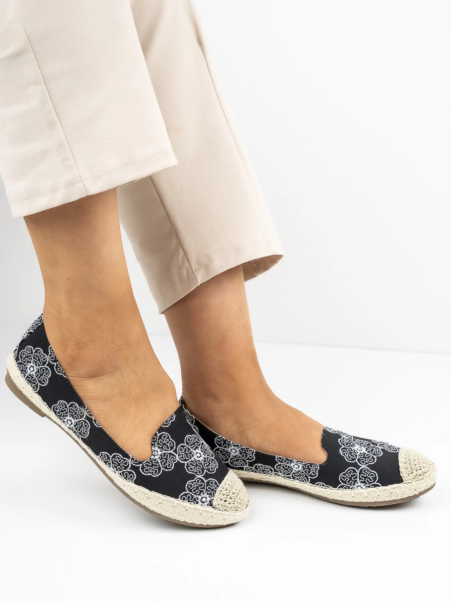 Modne espadryle damskie w kolorze Nero