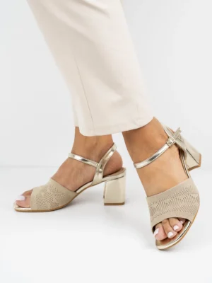 Sandały eleganckie z ażurowym wzorem na obcasie w kolorze Gold