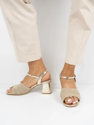 Sandały eleganckie z ażurowym wzorem na obcasie w kolorze Gold