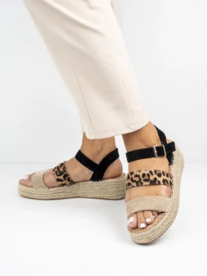 Sandały na platformie z motywem lamparta w kolorze Black