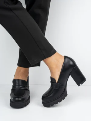 Mokasyny eleganckie damskie na obcasie w kolorze BlackPU