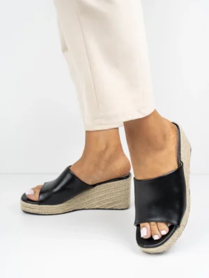 klapki damskie na koturnie BLACK